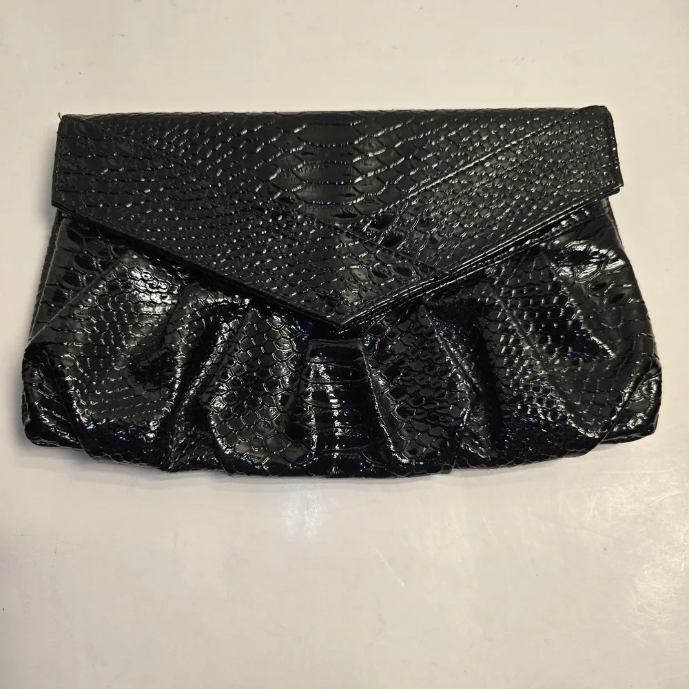 Urban Expressions‎ Black Patent Clutch Faux Snakeskin Texture Envelope Style
